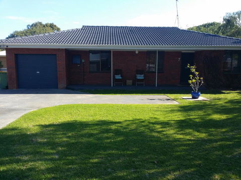 Abbey Beach Shack - Great Ocean Road Tourism 1