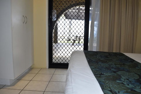 ABSOLUTE BEACH FRONT MACKAY - Comfort Resort Blue Pacific - Great Ocean Road Tourism 2