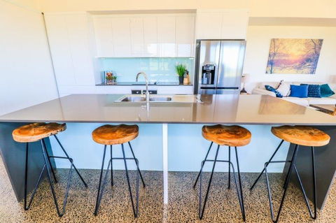 Absolute Beachfront & Secluded New Home - Great Ocean Road Tourism 2