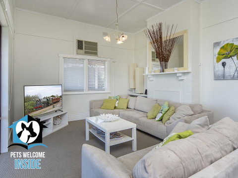 Absolute Beachfront 3BR 2BA Home W/ Beach Track - Great Ocean Road Tourism 1