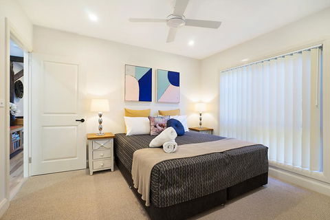 Accommodation Hunter - James Street Morpeth - Great Ocean Road Tourism 2