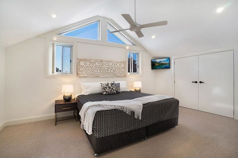Accommodation Hunter - James Street Morpeth - Great Ocean Road Tourism 3