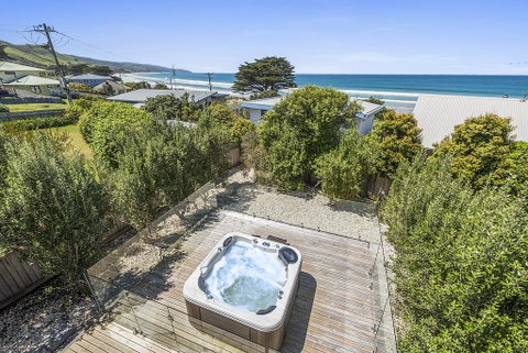Achilles' - Great Ocean Road Tourism 0