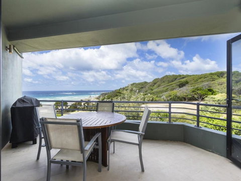 Acutterbove - Great Ocean Road Tourism 0