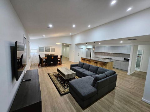 E 4 Room Retreat Family Friendly - Great Ocean Road Tourism 0