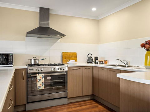 Eagle Bay Beach House - 300m To The Beach! - Great Ocean Road Tourism 2