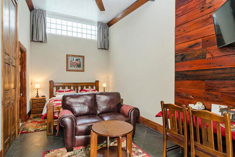 Eagle Foundry Bed & Breakfast - Great Ocean Road Tourism 4