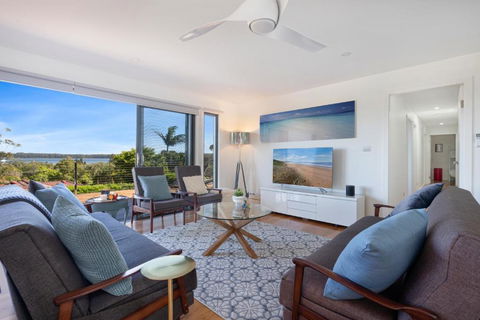EAST52A - Lake Views - Great Ocean Road Tourism 0