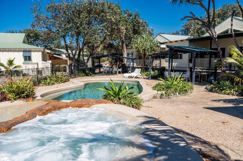 E.V. - Eurong Beach Villa - Great Ocean Road Tourism 0