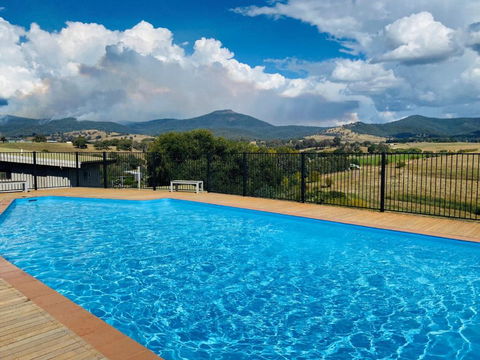 ELM Accommodation - Merrijig - Great Ocean Road Tourism 0