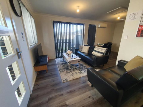 Entire 2br, Hideaway - Great Ocean Road Tourism 4