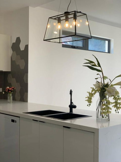 Evies East Retreat With Spa - Great Ocean Road Tourism 1
