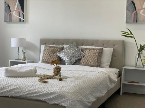Evies East Retreat With Spa - Great Ocean Road Tourism 0