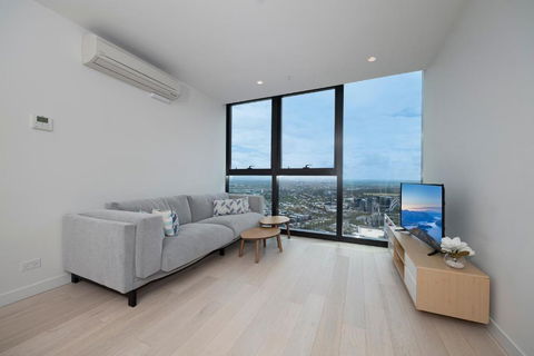 EQ Tower Modern Apartments Melbourne Central CBD - Great Ocean Road Tourism 3