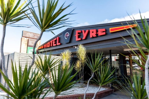 Eyre Hotel - Great Ocean Road Tourism 4