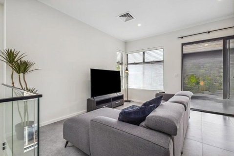 First-Class Townhouse W Free Parking And Wi-Fi - Great Ocean Road Tourism 2