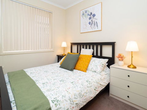 Family Comfort In Blakes Crossing Blakeview With A Short Walk To Shops And Supermarkets - Great Ocean Road Tourism 4