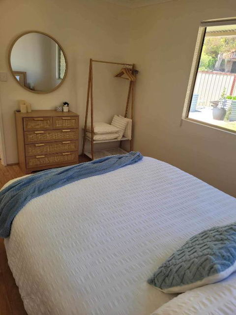 G&R Beach Cottage - Great Ocean Road Tourism 0