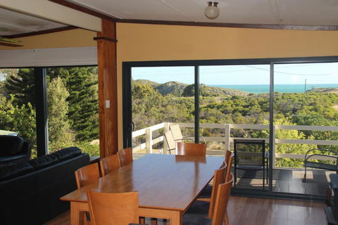 Gabbadah Beach House - Great Ocean Road Tourism 1