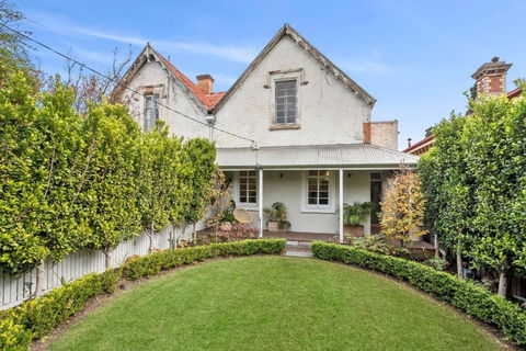 Gable House Geelong - Great Ocean Road Tourism 0