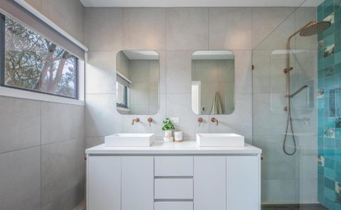 Glamour In Gisborne - With Spa! - Great Ocean Road Tourism 4