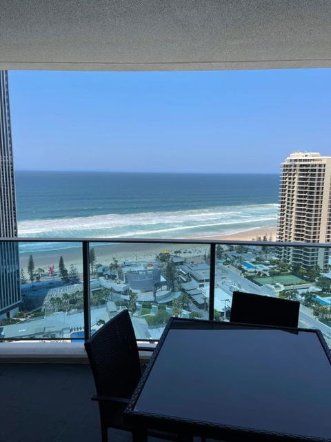 H Luxury Apartment At Surfers Paradise High Floor - Great Ocean Road Tourism 3