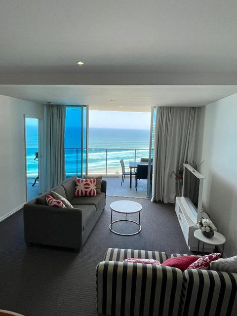H Luxury Apartment At Surfers Paradise High Floor - Great Ocean Road Tourism 4