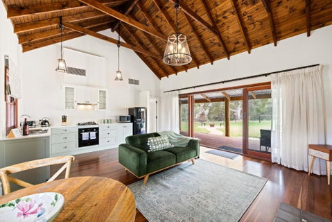 Grandview Accommodation - Hideaway Huts - Great Ocean Road Tourism 2