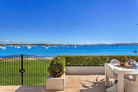 H3 Port Stephens - Great Ocean Road Tourism 0