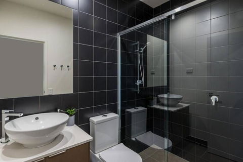 H6B - Round About Bulimba - Great Ocean Road Tourism 4
