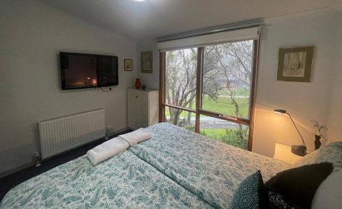 Halls Retreat - Luxury With A Spa - Great Ocean Road Tourism 2