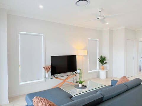 Harmony Heights 4 Beds Villa At Rochedale - Great Ocean Road Tourism 2