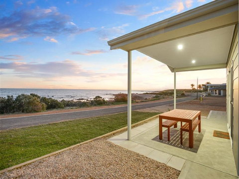 High Tide - Beachfront Pet-friendly - Great Ocean Road Tourism 2