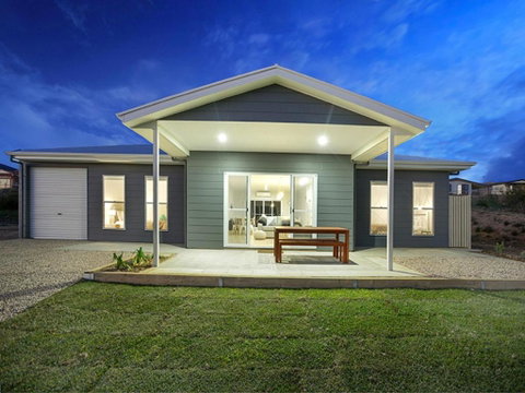 High Tide - Beachfront Pet-friendly - Great Ocean Road Tourism 0