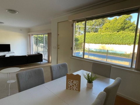 Home In Brighton - Great Ocean Road Tourism 1