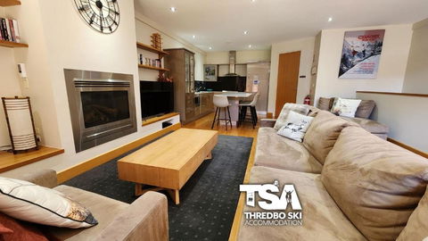 Ice Chalet 2 - Great Ocean Road Tourism 3