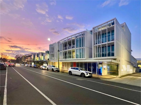 Indulge Luxury Holiday Near Brighton Beach With Private Garden Parking - Great Ocean Road Tourism 2