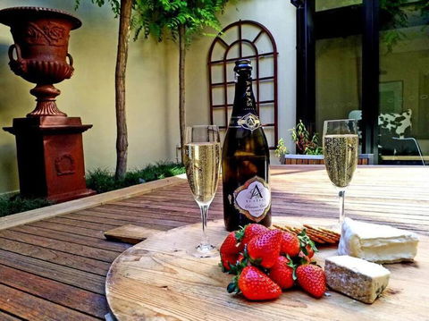 Inner City Executive Living - Great Ocean Road Tourism 1