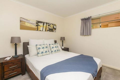Inner City One Bedroom Apartment 27 - Great Ocean Road Tourism 1