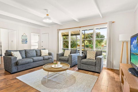 Island Blessing - Great Ocean Road Tourism 0