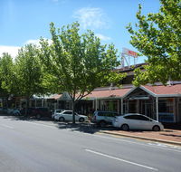 Adelaide Travellers Inn Backpackers Hostel - Great Ocean Road Tourism
