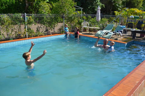 Affordable Gold City Motel - Great Ocean Road Tourism 1