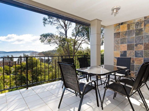 Aislinn' 3/273 Corrie Parade - Air Con, Water Views, BBQ - Great Ocean Road Tourism 1