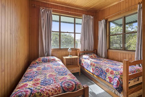 Alinjarra - 13 Waller Court - Great Ocean Road Tourism 2