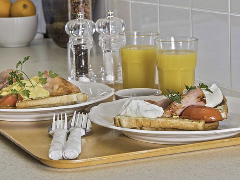 Almare Tourist Motel - Great Ocean Road Tourism 0