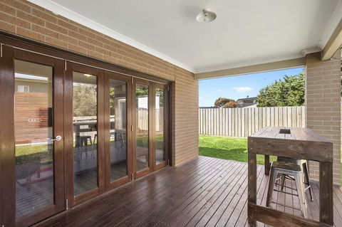 Alyxia Escape 15 - Great Ocean Road Tourism 0