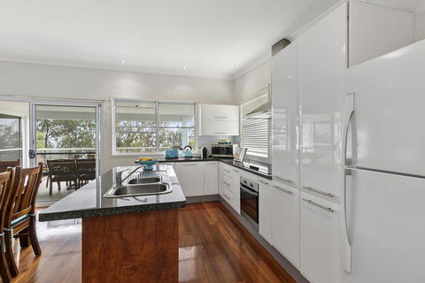 Amalfi - Great Ocean Road Tourism 3