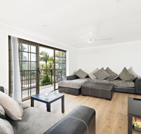 Amaroo Retreat  Fingal Bay - Great Ocean Road Tourism