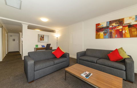 Amazing Accommodations: St Kilda - Great Ocean Road Tourism 3