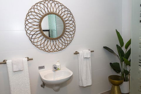 Amazing Grace - Great Ocean Road Tourism 2